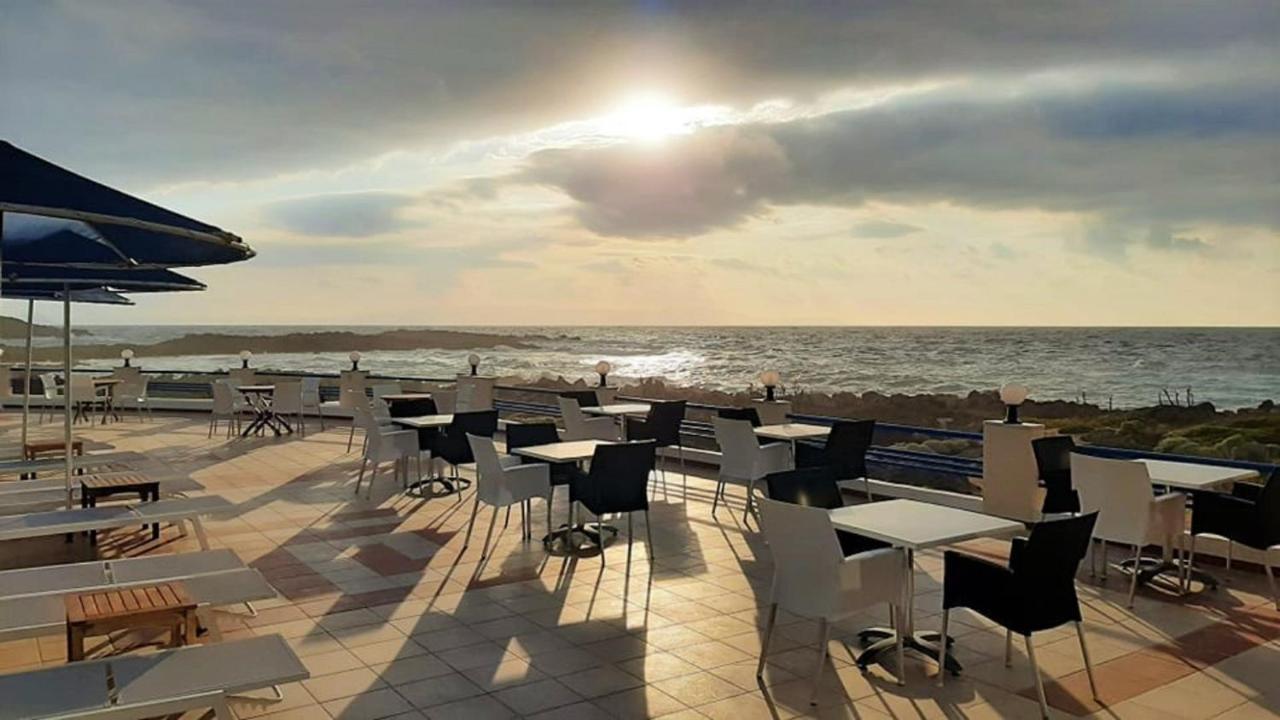Zorbas Beach Village Hotel Stavrós Exteriör bild