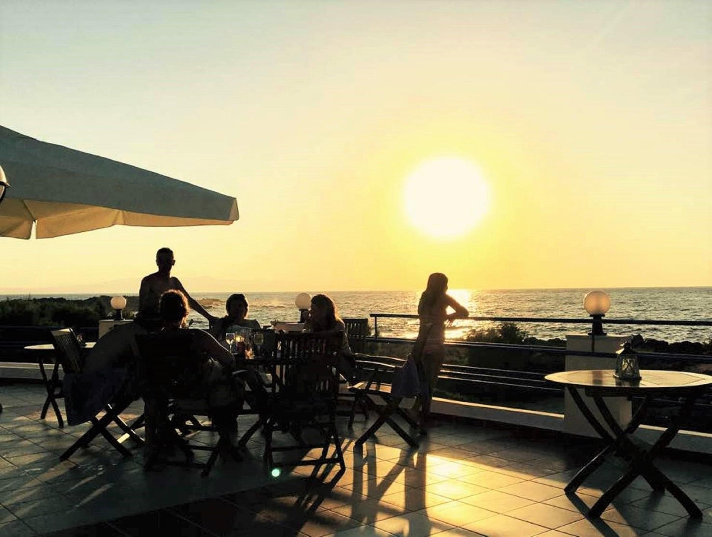 Zorbas Beach Village Hotel Stavrós Exteriör bild