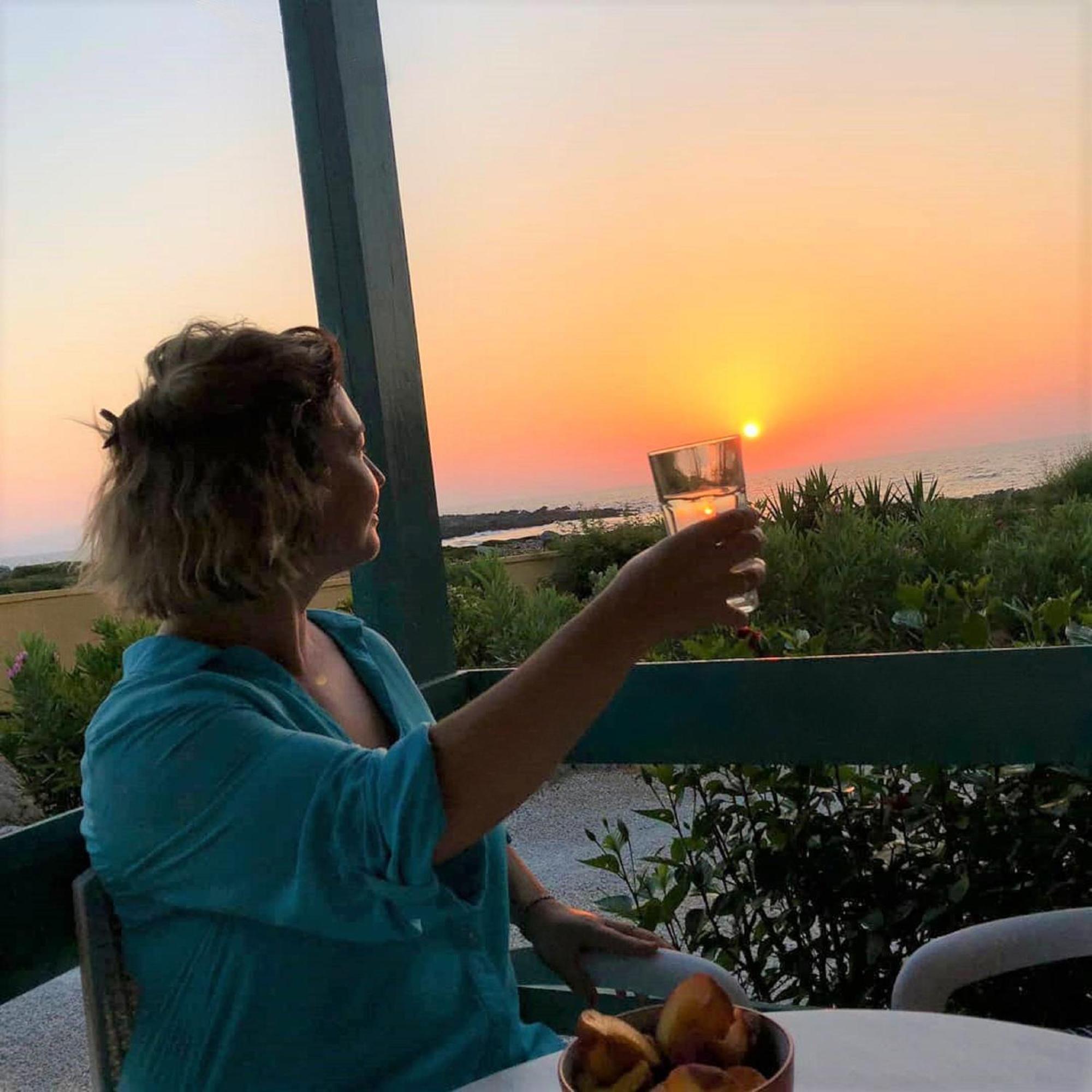 Zorbas Beach Village Hotel Stavrós Rum bild